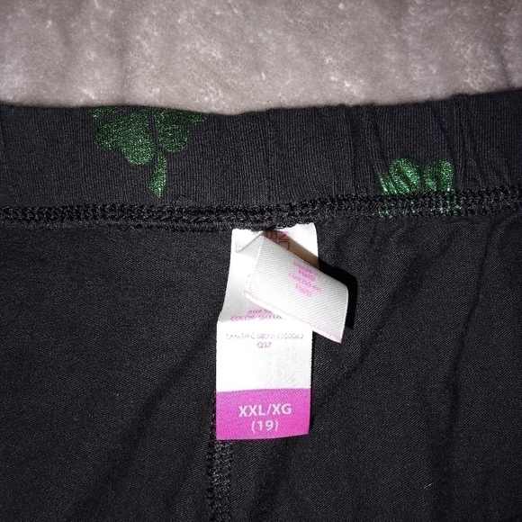 No boundaries st Patrick's day capris - Picture 3 of 4